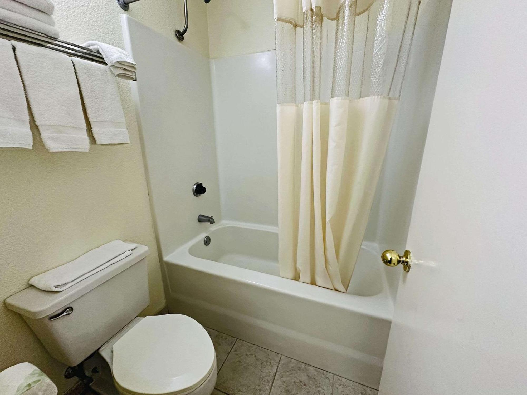 Econo Lodge カナポリス エクステリア 写真