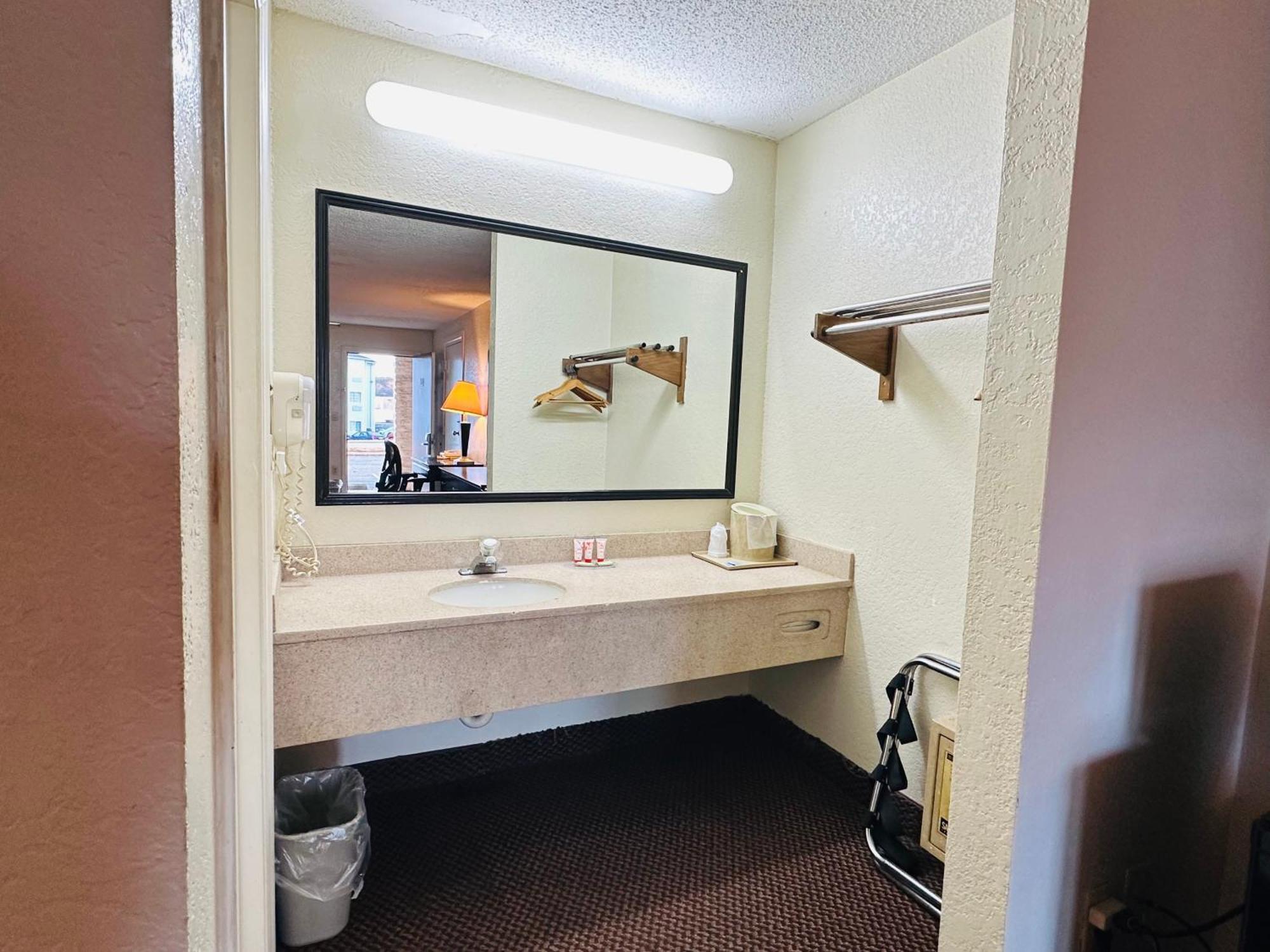 Econo Lodge カナポリス エクステリア 写真