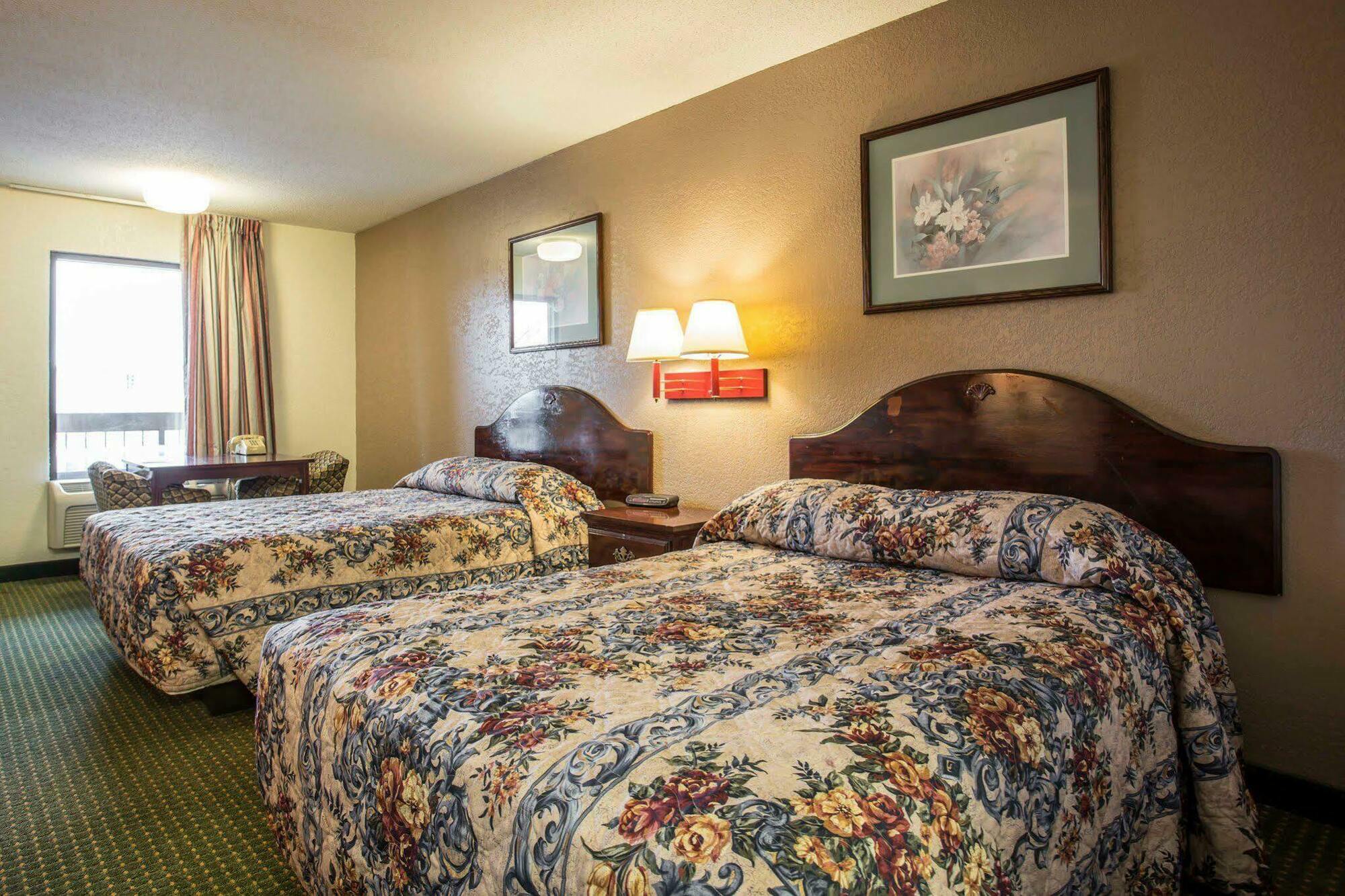 Econo Lodge カナポリス エクステリア 写真
